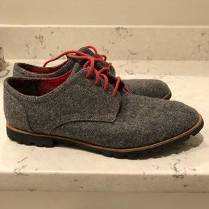 Wool rich shoes